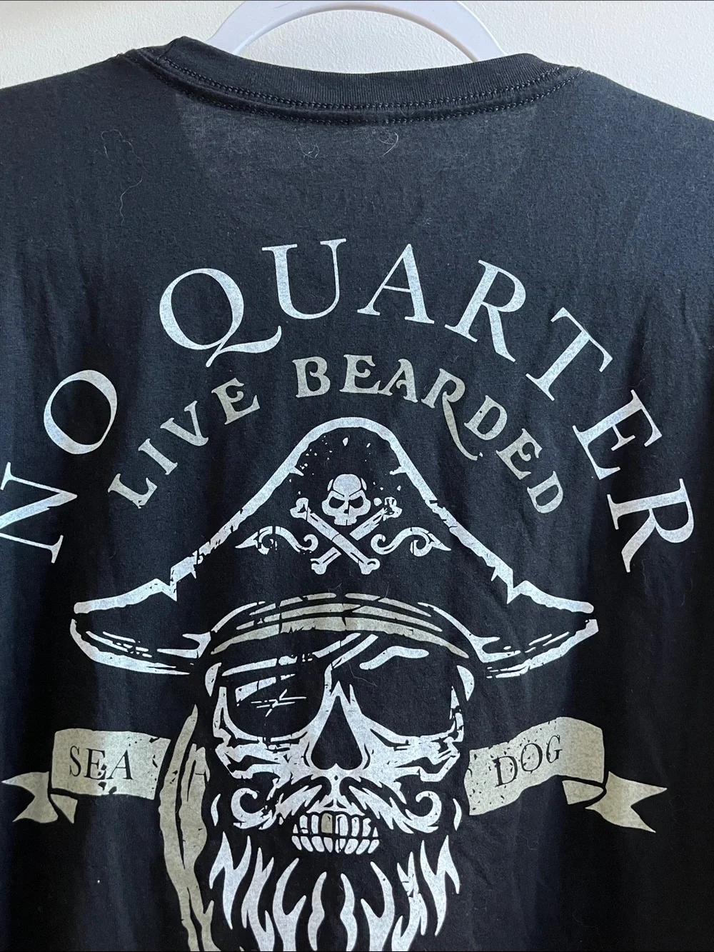 Black Pirate Skull Tee Live Bearded Short Sleeve Graphic T-shirt Size XL